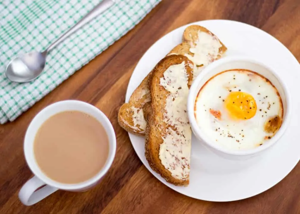 Easy Baked Eggs Ham & Tomato | Breakfast | Healthy | Brunch