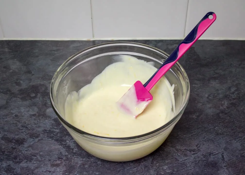 Lemon Cream Crumble Bars | Tray Bake | Easy | Oat | Condensed Milk