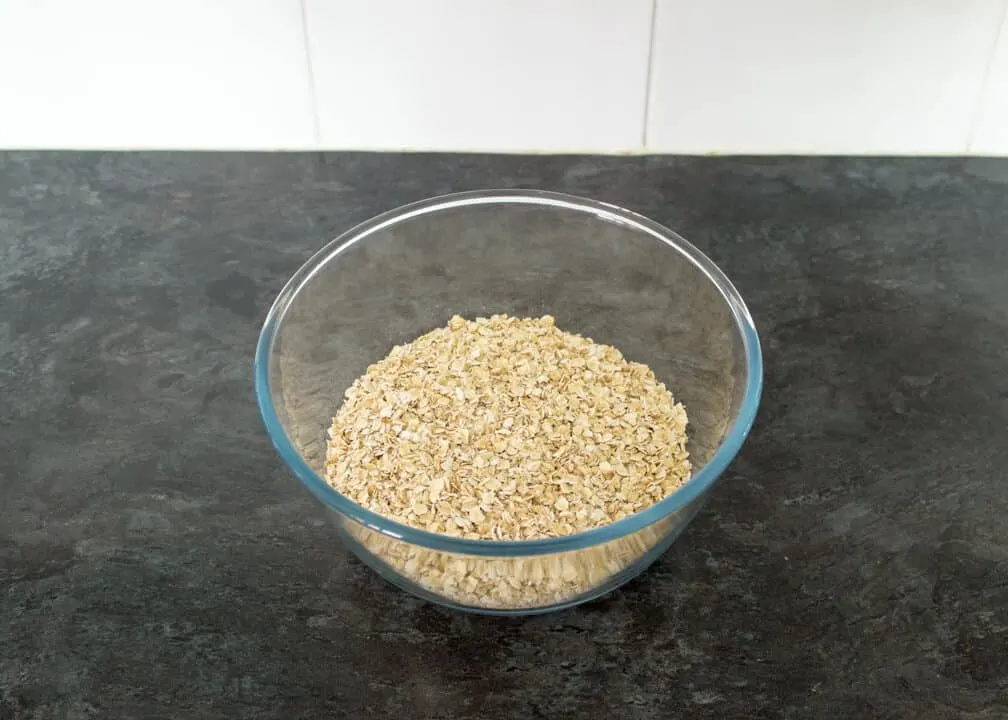oats in a glass bowl