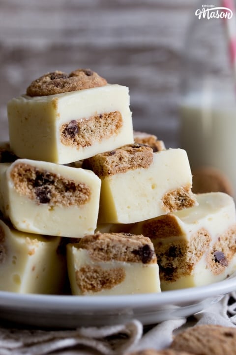 Milk & Cookies Chocolate Fudge Recipe: fudge on a plate