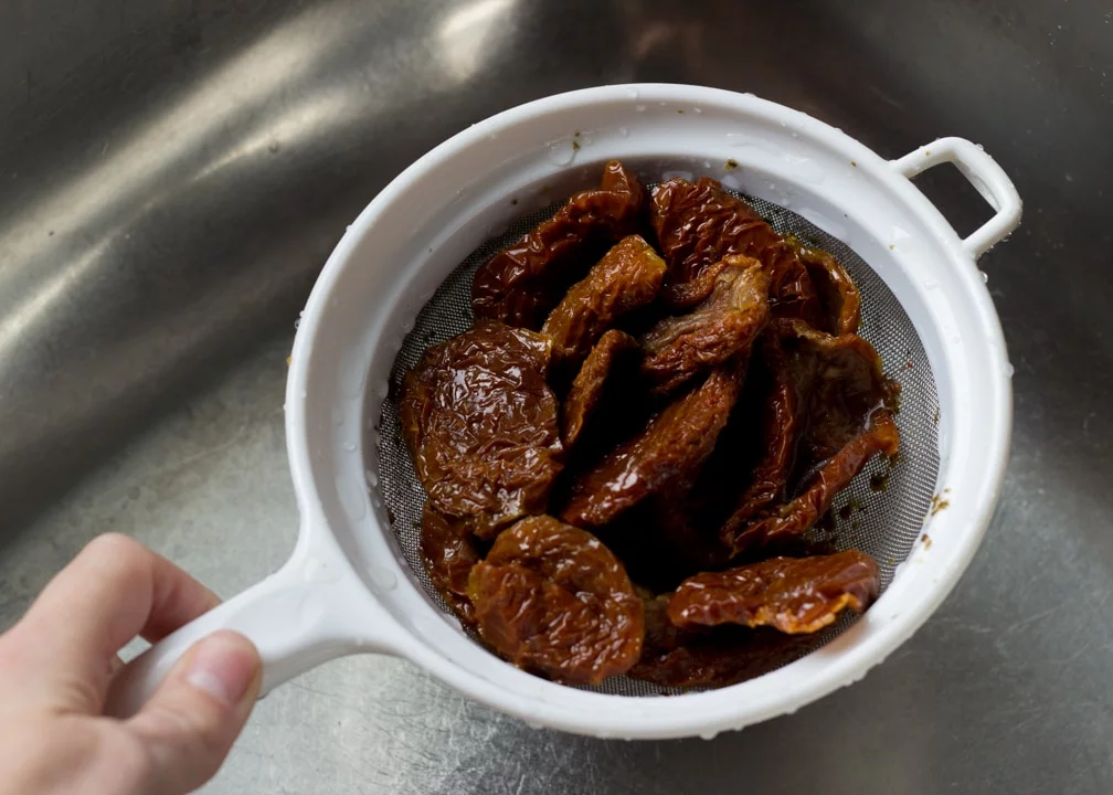 Party Snacks: Sundried tomatoes in a sieve