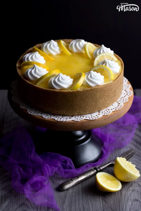 Lemon Cheesecake Recipe: lemon cheesecake on a cake stand