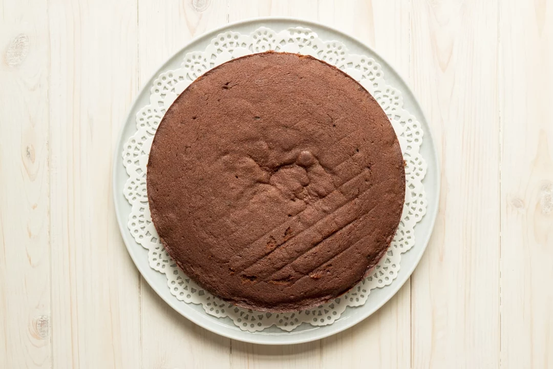 Easy chocolate cake recipe: One layer of chocolate cake on a plate