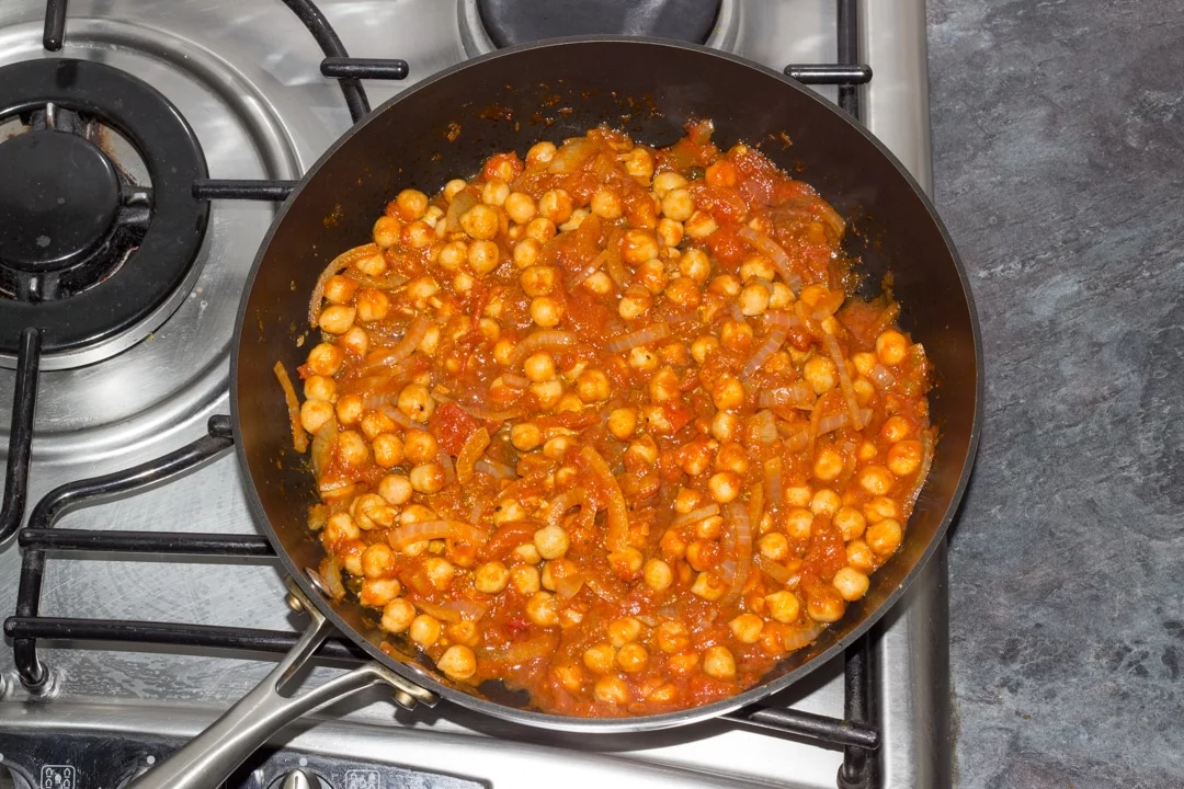 chickpea curry in a saucepan