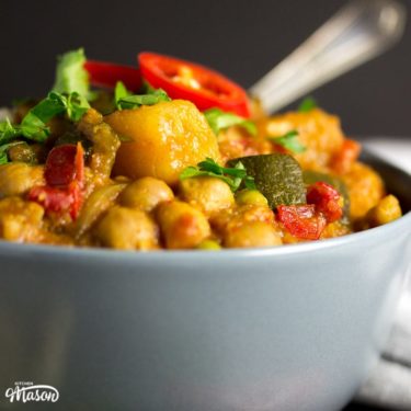 CRAZY Easy Slow Cooker Vegetable Curry | Kitchen Mason