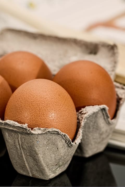 4 eggs in an egg carton