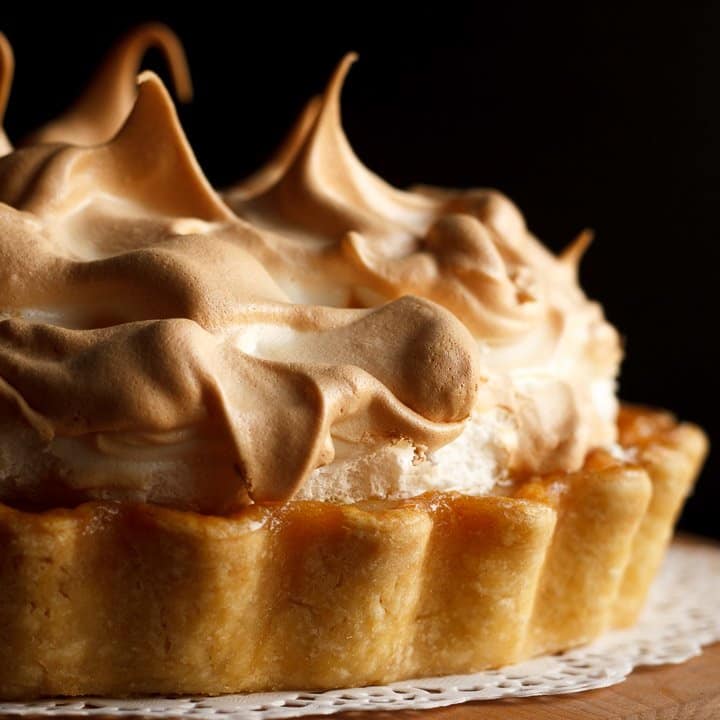 Lemon meringue pie on a cake stand