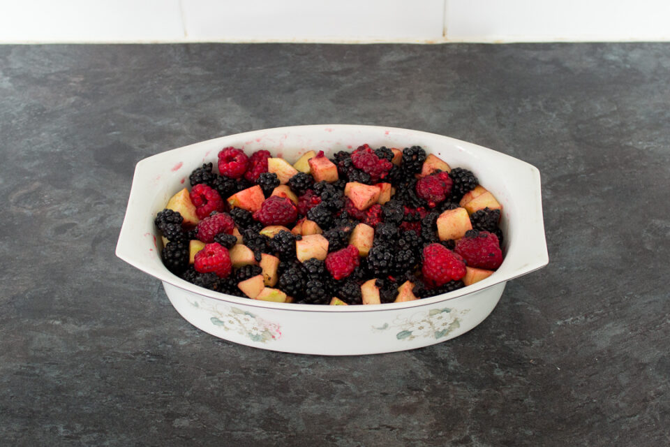 Apple Berry Summer Fruit Crumble Recipe Kitchen Mason