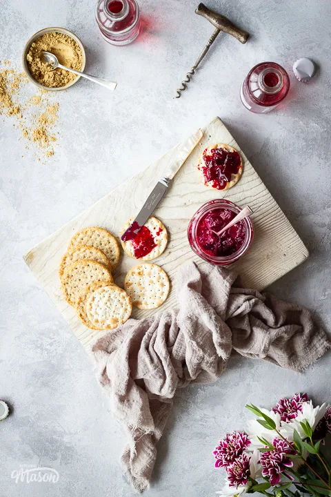 Crackers with beetroot chutney spread on top