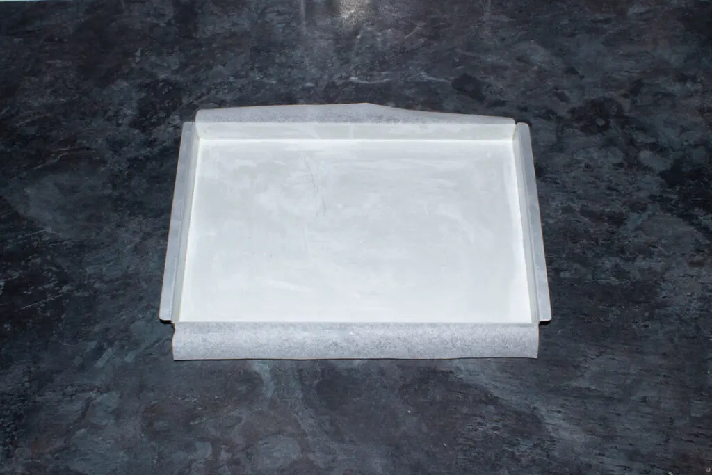 A lined rectangular baking tin