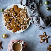 Gingerbread biscuits on a plate