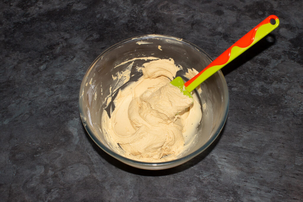 Biscoff frosting in a bowl