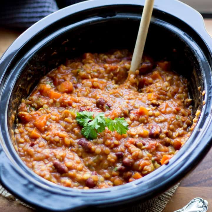 ★★★★★ (4.7)&nbsp;5 hrs 15 mins Easy Slow Cooker Vegetarian Chilli Recipe