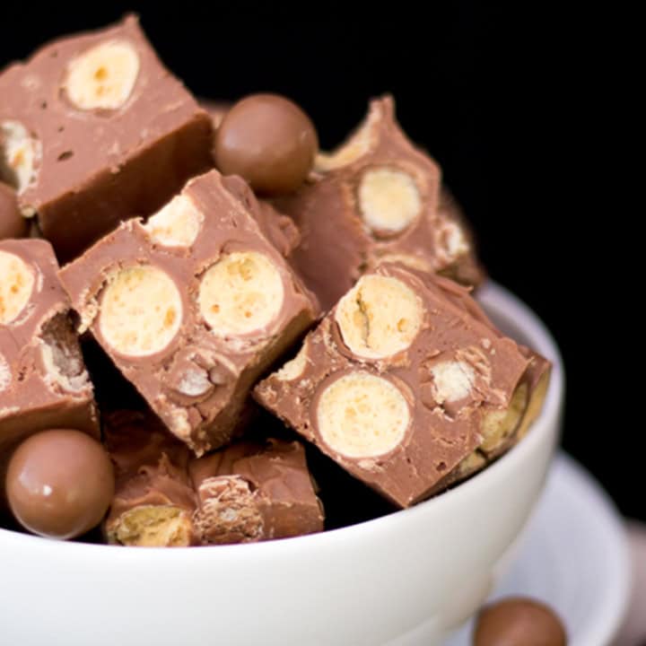★★★★★ (4.7)&nbsp;4 hrs 5 mins Easy Maltesers Microwave Fudge Recipe